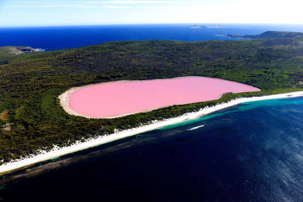 lake-hillier-australia