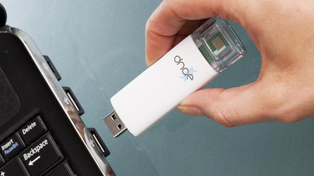 hiv-test-usb-stick-3