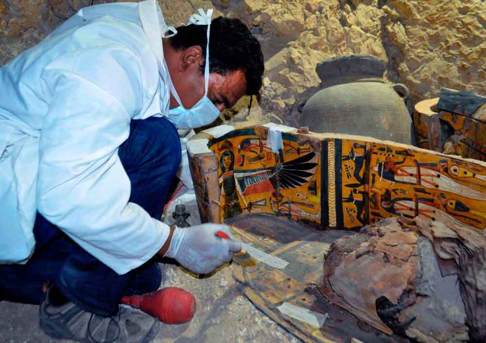 3500-years-egyptian-mummies-discovery-5