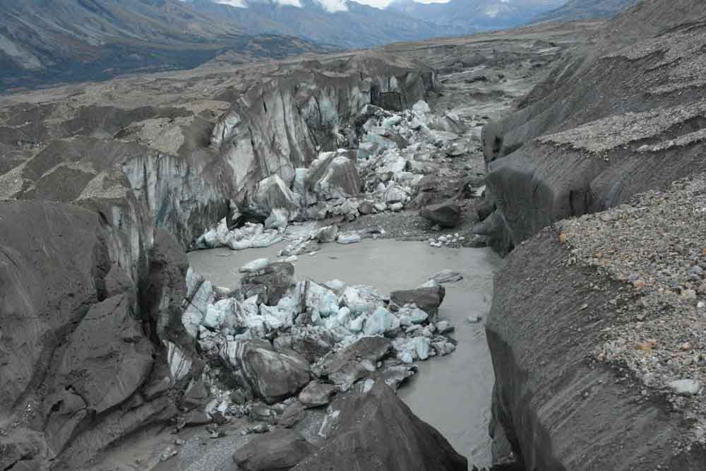 canada-river-vanish-3