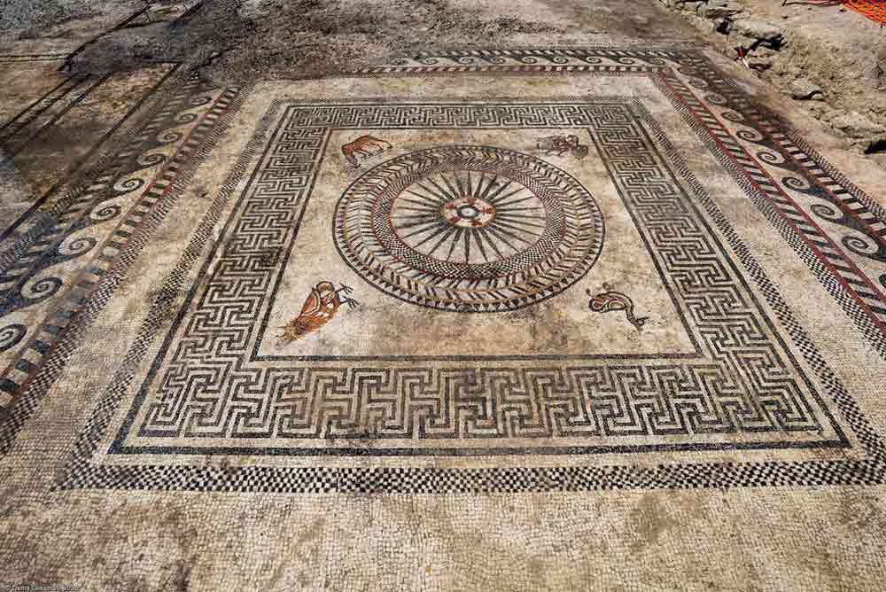 mosaic-roman-city-france-4