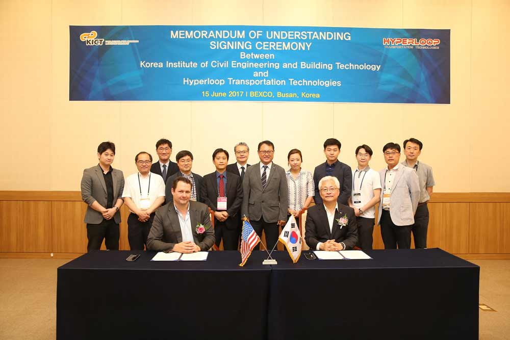 south-korea-hyperloop-agreement-3