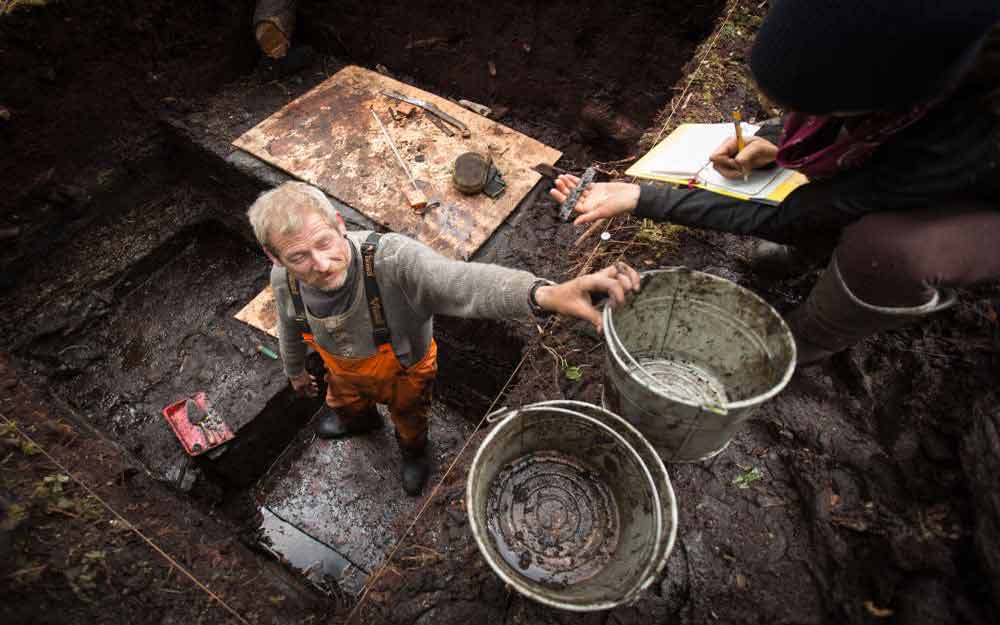 นักโบราณคดีขุดพบหมู่บ้านโบราณยุคน้ำแข็งที่แคนาดาอายุ 14,000 ปี