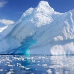 ภูเขาน้ำแข็งขนาดมหึมาหนักกว่า 1 ล้านล้านตันแตกหลุดจากทวีปแอนตาร์กติกา