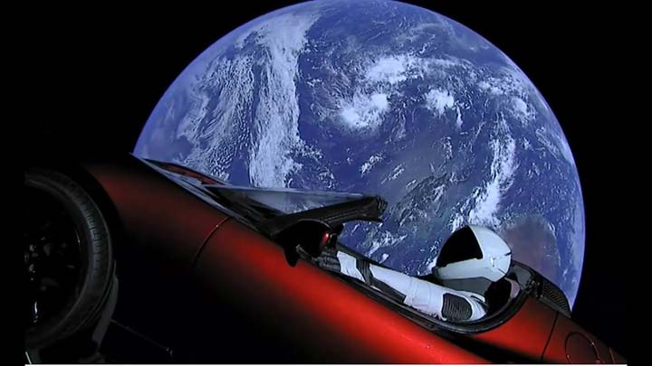 tesla-roadster-is-celestial-object-2