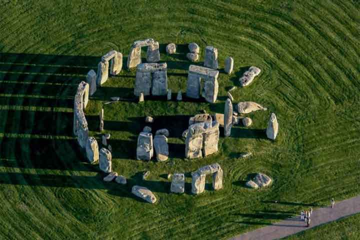 Stonehenge-02